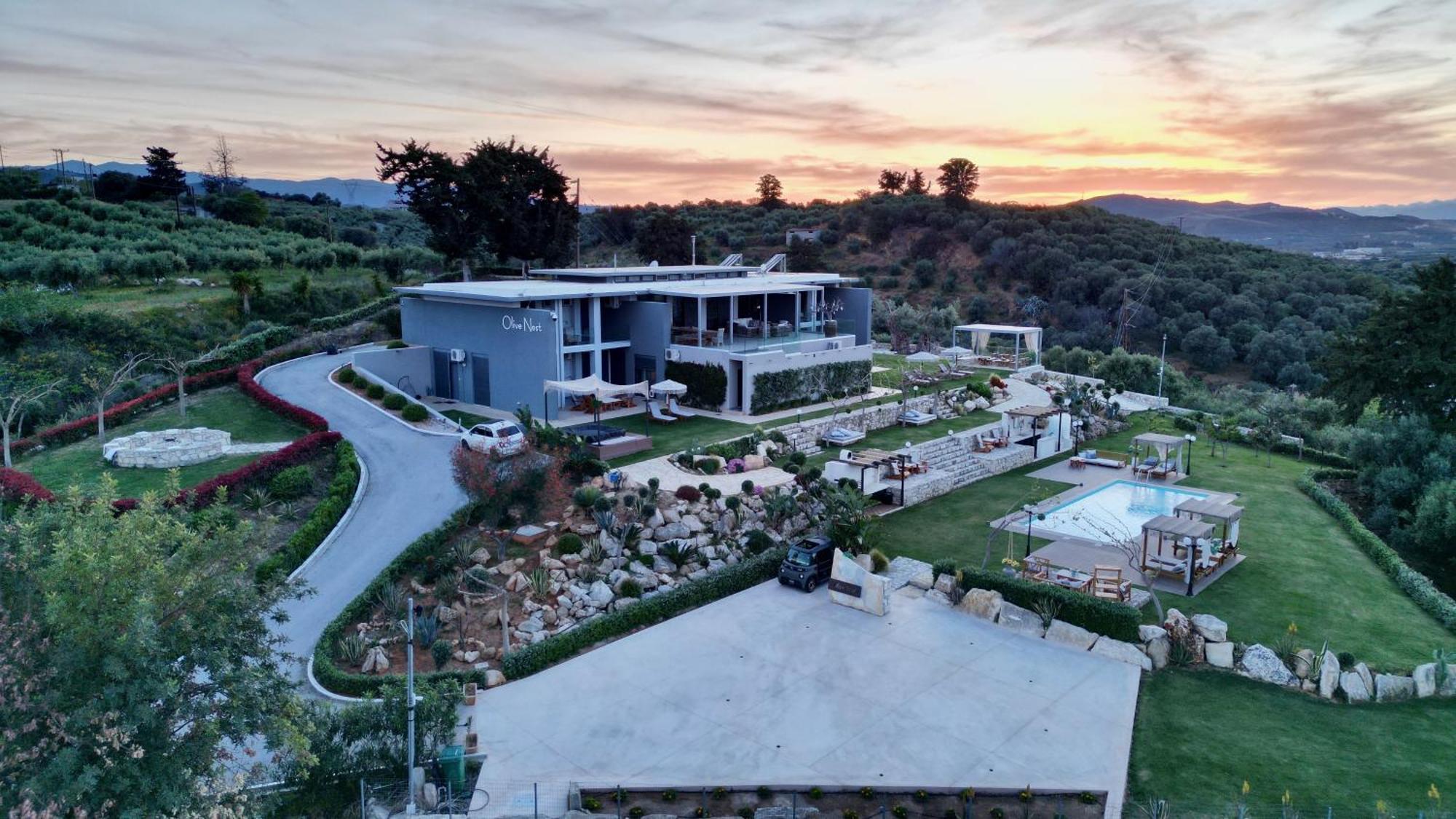 Olivenest Chania Executive Villa Perivólia 外观 照片